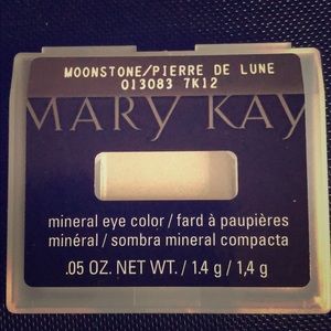MaryKay Moonstone eyeshadow